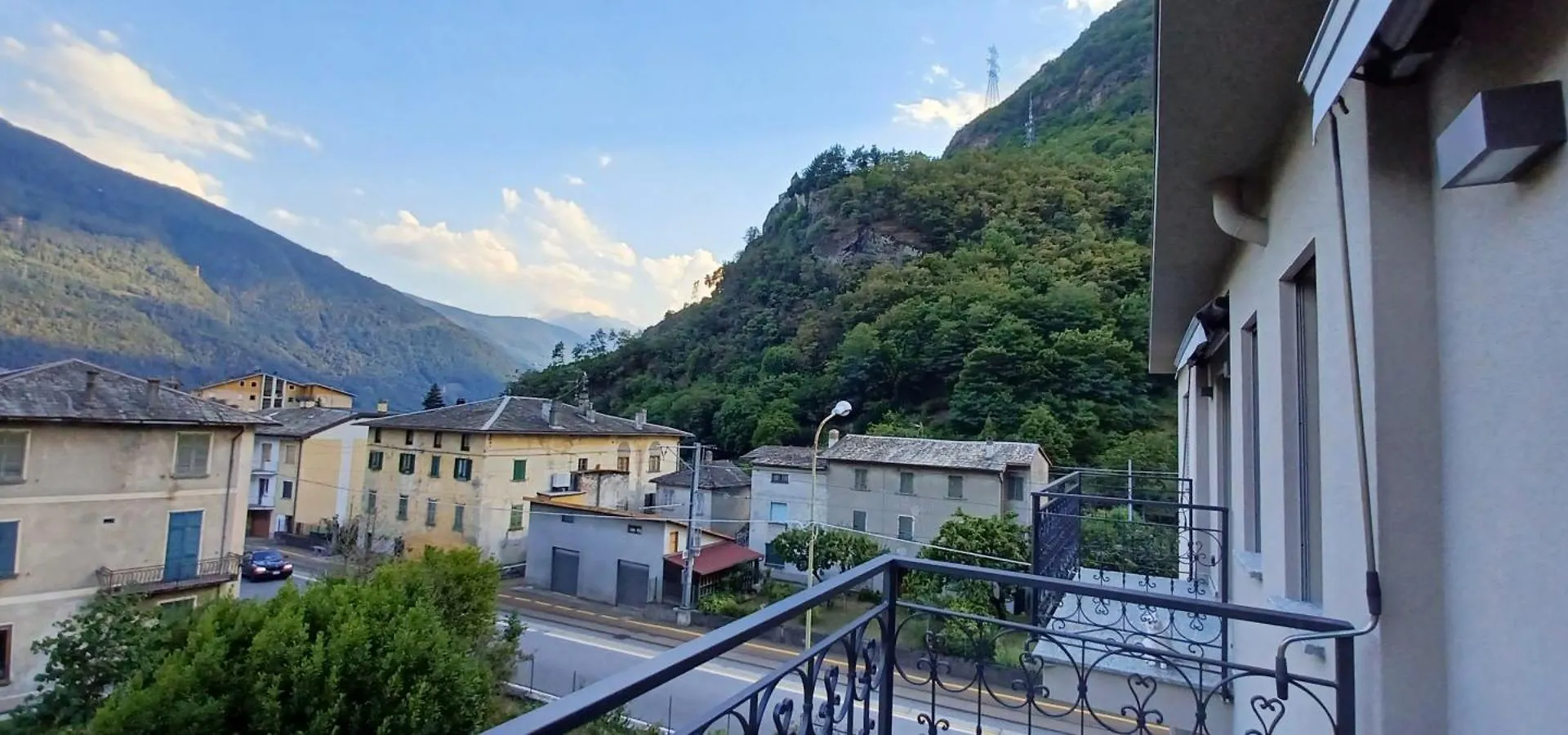 Retica Tirano Villa